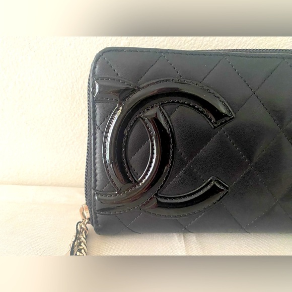 Chanel Cambon Calf Leather Zippy Wallet w/COA - Picture 5 of 17